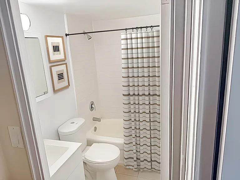 21 Maynard Ave — Photo 9