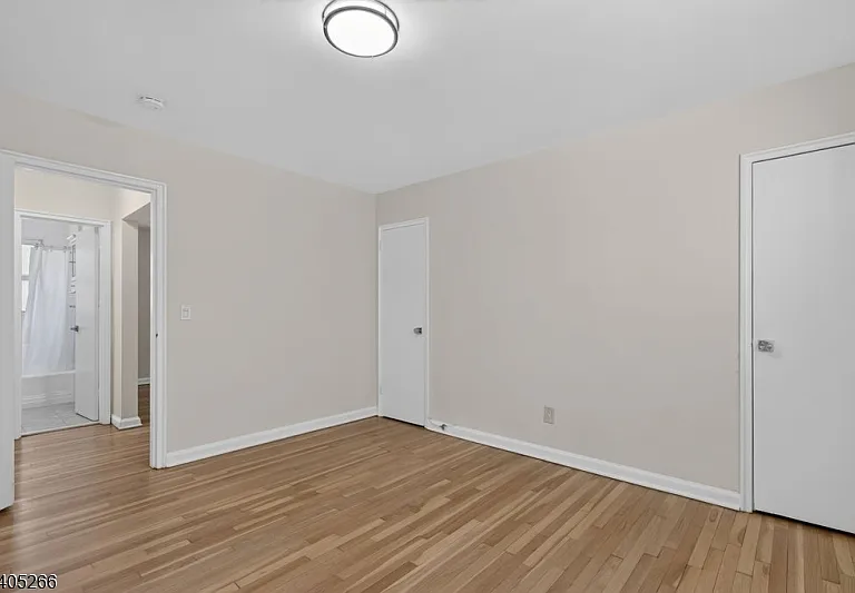 390 Morris Ave #35 — Photo 10