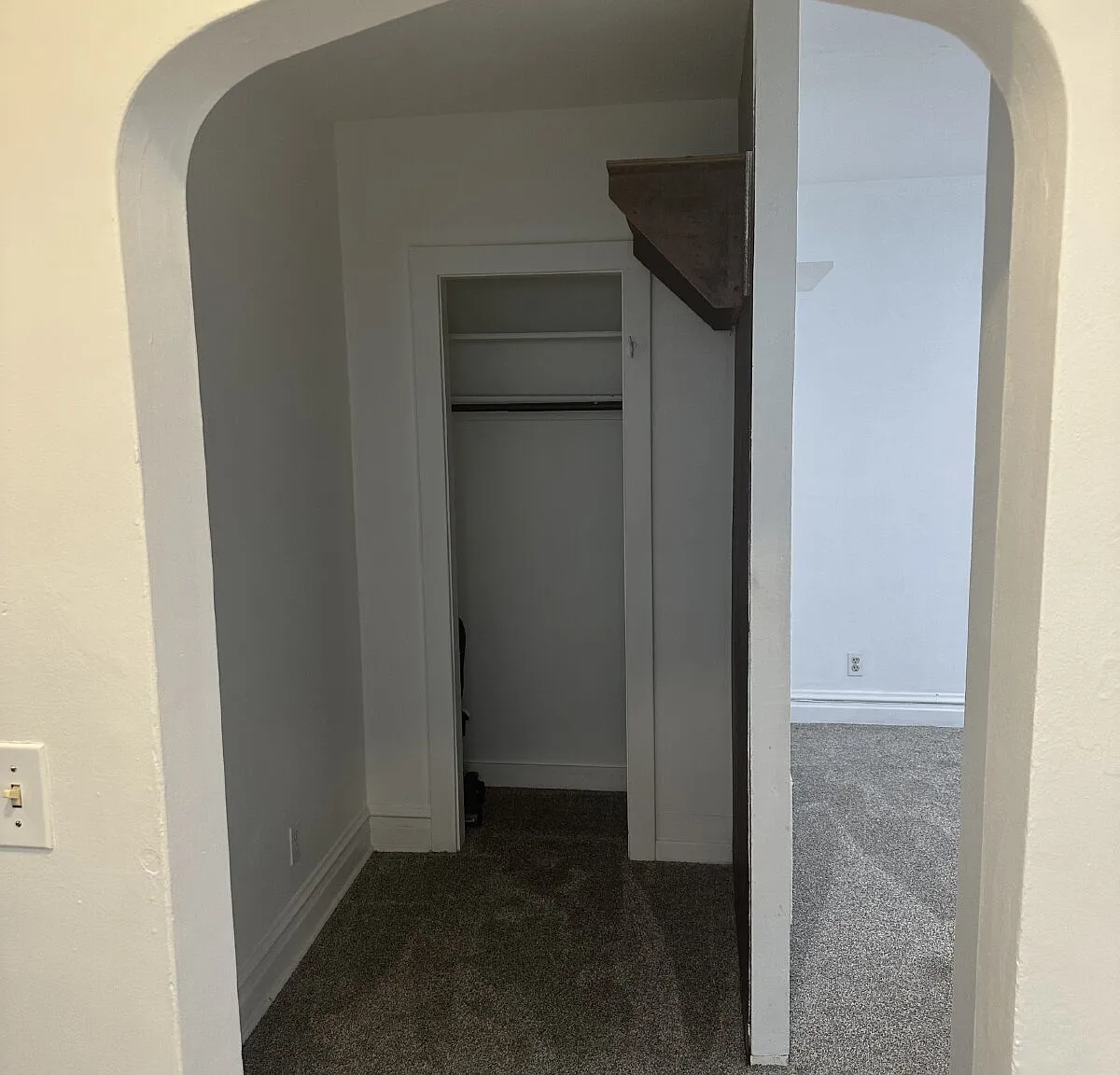 Studio, 1.0 bath, $950 — Photo 4