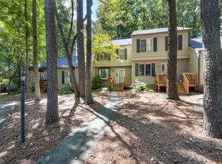 502 Forest Ct, Carrboro, NC 27510