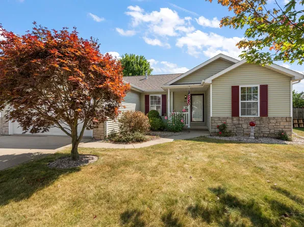 806 Mary Dr, Westville, IN 46391