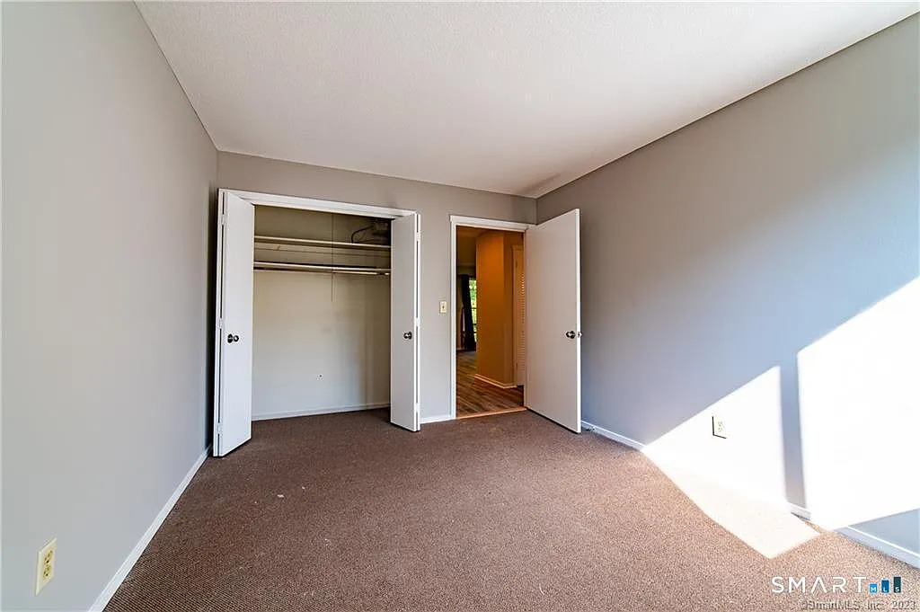 2 bed, 2.0 bath, 1044 sqft, $2,300 — Photo 2