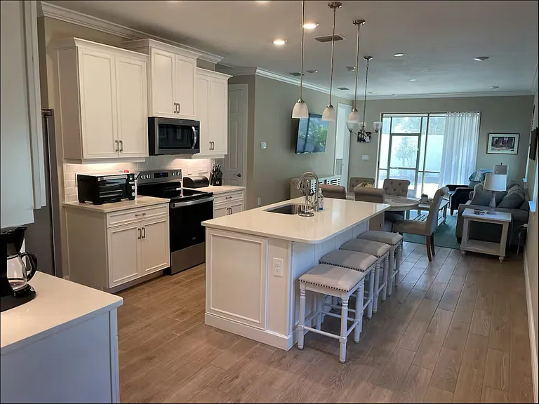 681 Maraviya Blvd — Photo 13