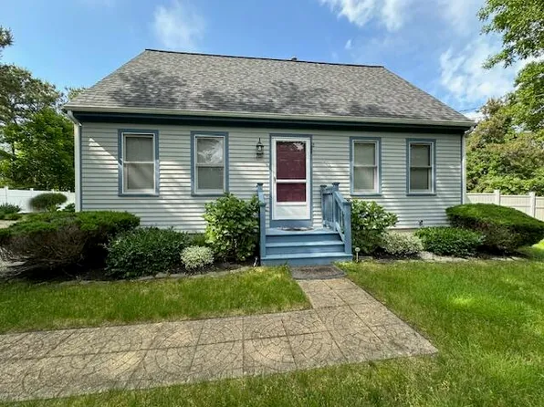 709 Old Barnstable Road, Mashpee, MA 02649