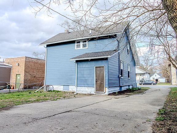 5th image of 2812 Dekalb St