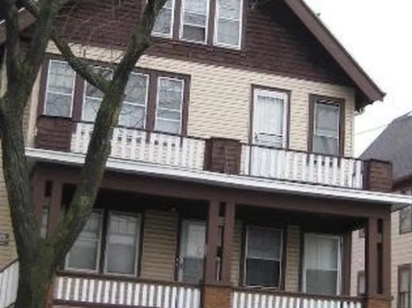 412 E Chambers St, Milwaukee, WI 53212