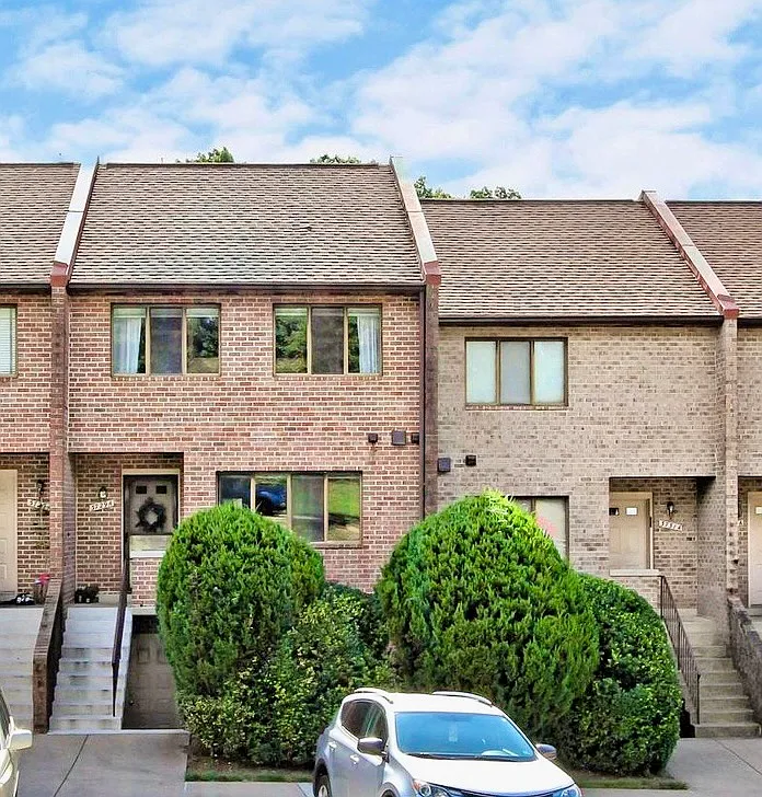 Building Photo - 3729A Madison Ln