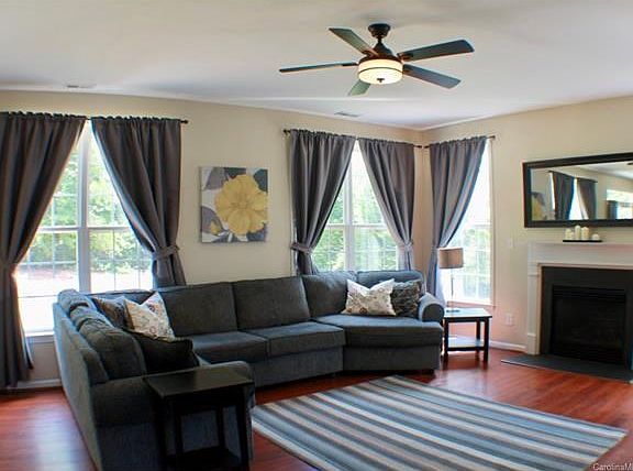 3rd image of 4016 Indian Hills Ln