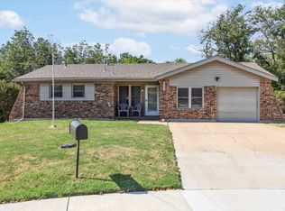 4017 SE Bedford Cir, Lawton, OK 73501