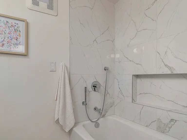 1565 Flintridge Ave — Photo 10