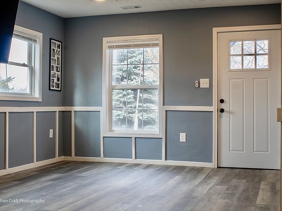 5th image of 2315 E Depauw Ave