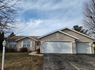 482 University Dr, Rockford, IL 61107