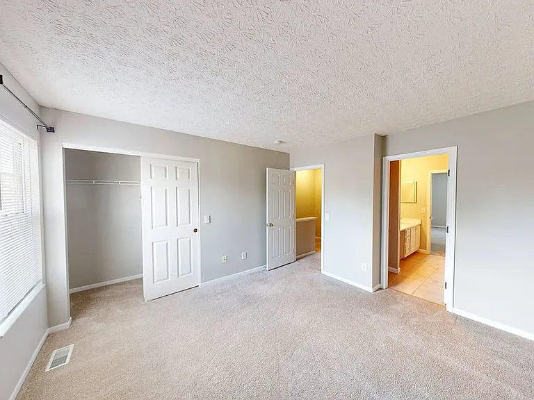 6752 Lagrange Dr — Photo 18