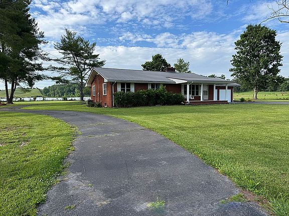 3rd image of 3150 McDonald Rd