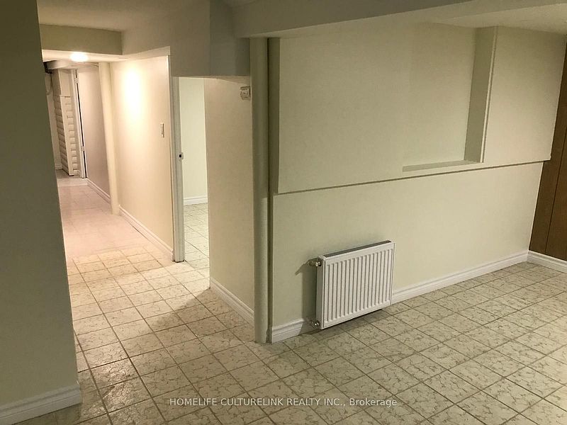 Toronto House for rent - 3 Bedrooms — photo 3