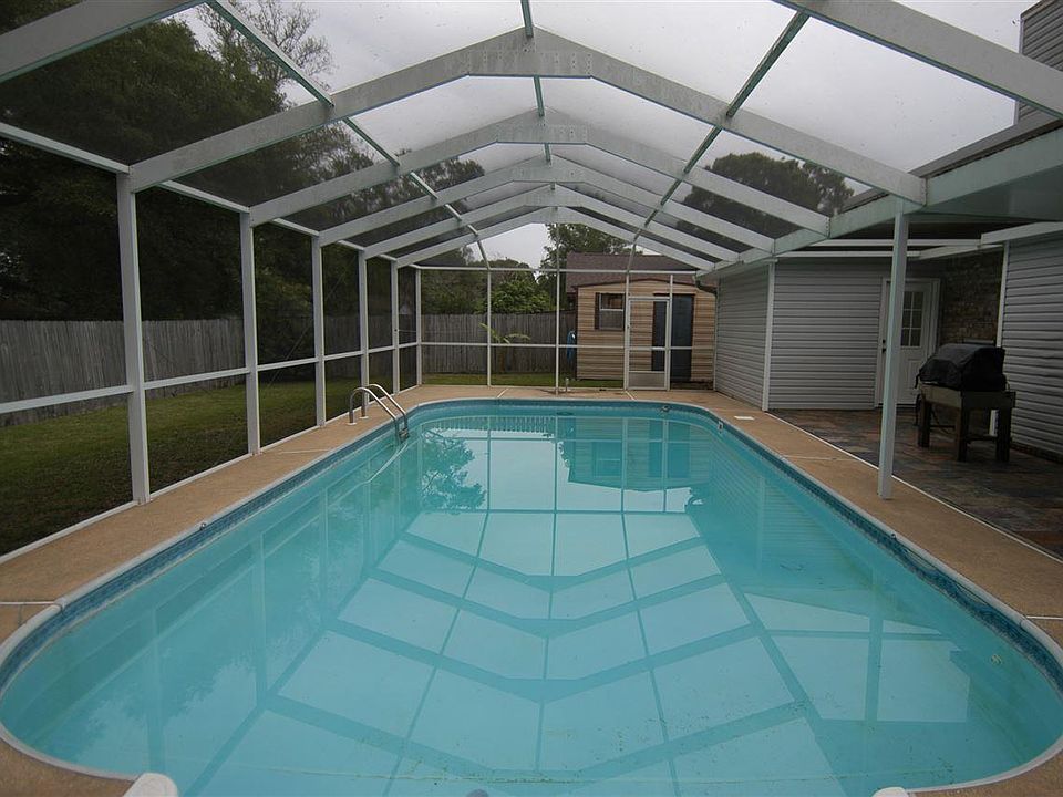 1st image of 432 Twin Bay Dr