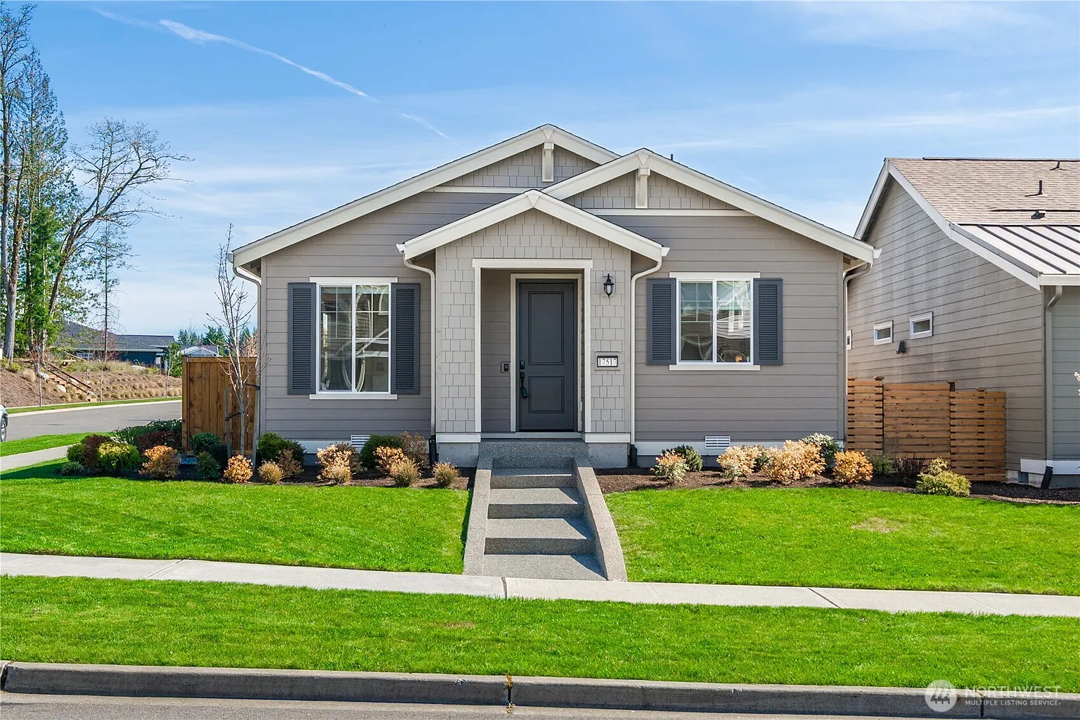 17517 154th Street E photo 1