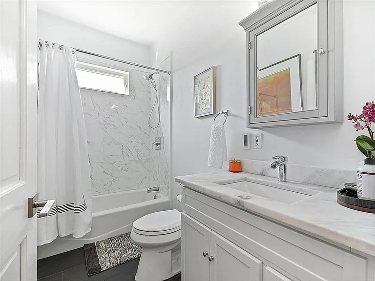 1 Blackstone St #3 — Photo 2