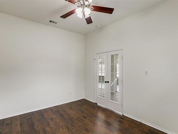 3rd image of 9914 Goldenrod Dr #9914