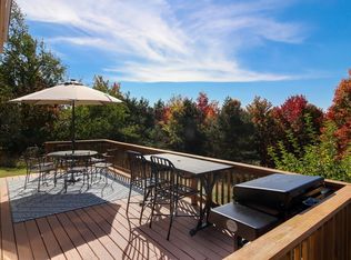 8043 Cherry Ln, Beulah, MI 49617