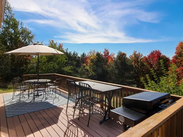 8043 Cherry Ln, Beulah, MI 49617