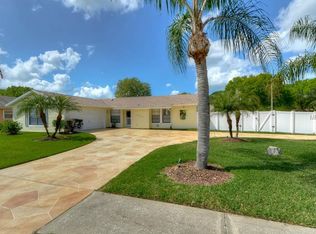 15918 Woodpost Pl, Tampa, FL 33624