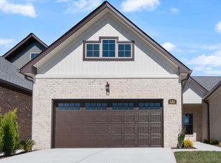 489 W Foxrun, Springfield, TN 37172