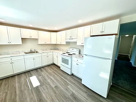 520 Snyder Ave #102 — Photo 1