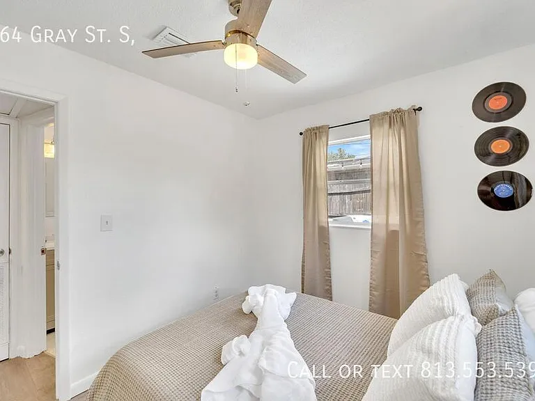 664 Gray St S — Photo 17