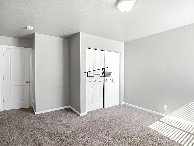 3729 Jackson Ave — Photo 14