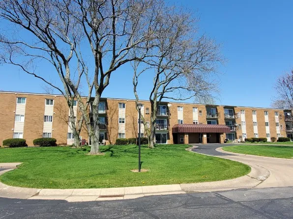 1305 S Lake Wilmer Dr APT 311, Sandusky, OH 44870
