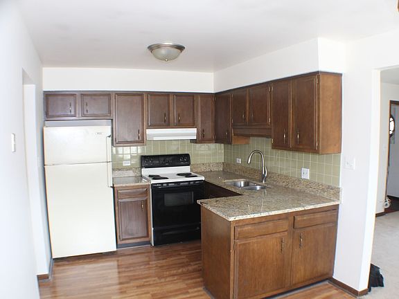 2nd image of 4508 Park Ave #3C