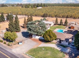 7667 Rodden Rd, Oakdale, CA 95361