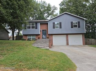 1440 Waynesboro Ln, Knoxville, TN 37923