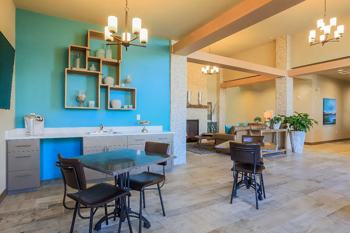 Axis Apartments — Photo 1