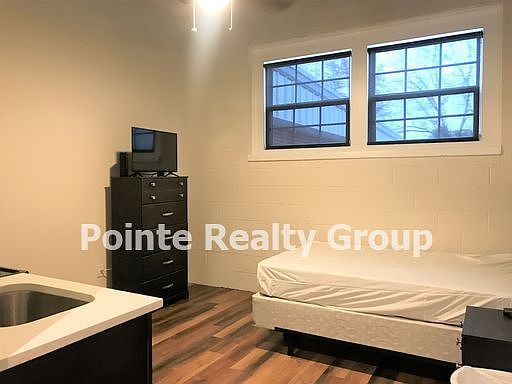 3rd image of 303 Franklin St APT 117