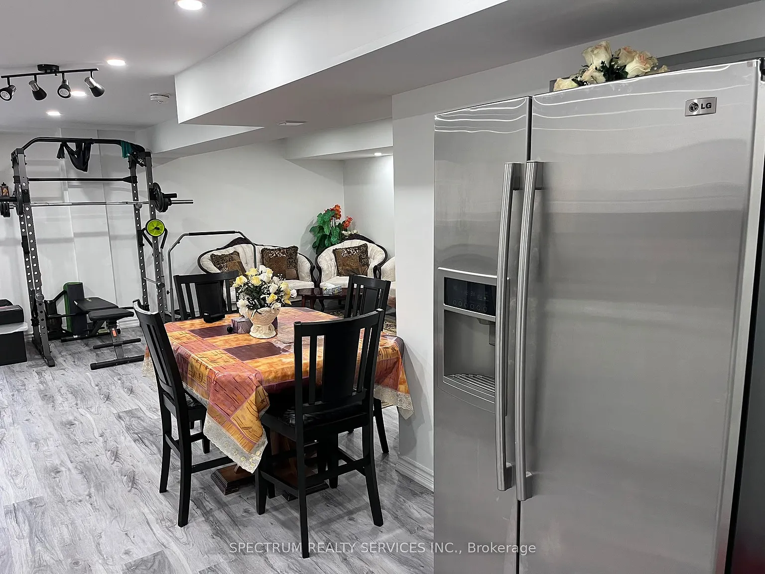 2 bed, $2,000 — Photo 4