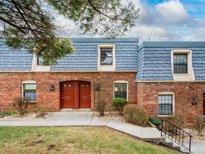 139 Community Ct, Pittsburgh, PA, 15205