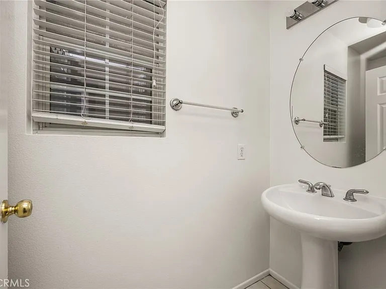 11645 Maynard Ave — Photo 13