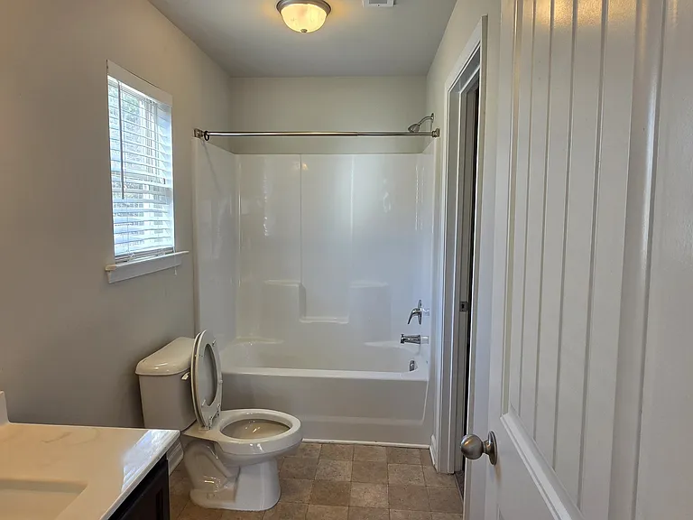7373 Ledgestone Ln — Photo 7