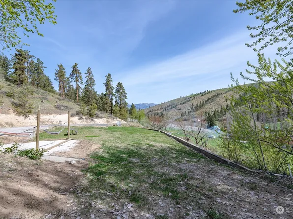 4044 Yaksum Canyon Road, Cashmere, WA 98815