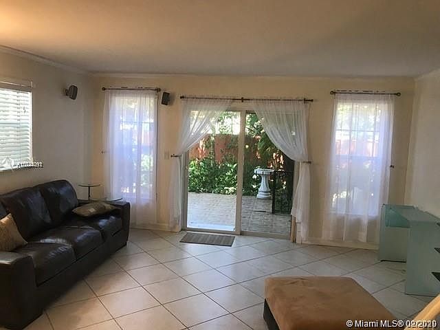1st image of 640 Tennis Club Dr APT 104