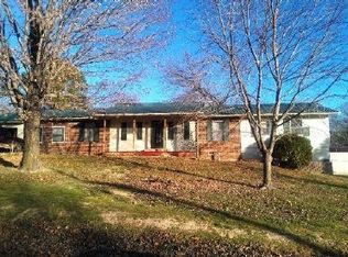405 Merideth St, Cassville, MO 65625