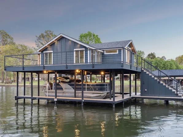 215 N Beverly Dr, Malakoff, TX 75148