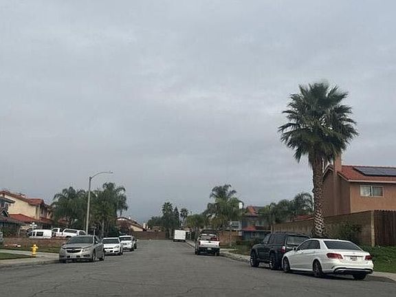 4th image of 1275 S Arrowhead Ave