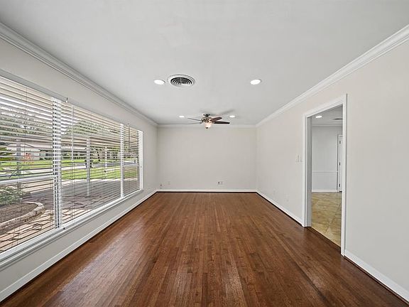 5th image of 4318 Kingfisher Dr