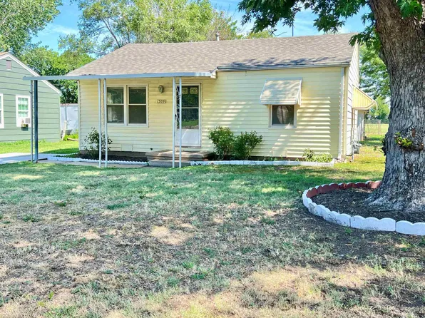 1309 E Harvey Ave, Wellington, KS 67152