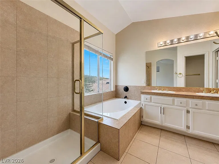 1436 Country Hollow Dr — Photo 18