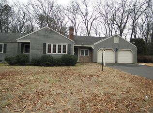 465 Woodland St, Windsor Locks, CT 06096