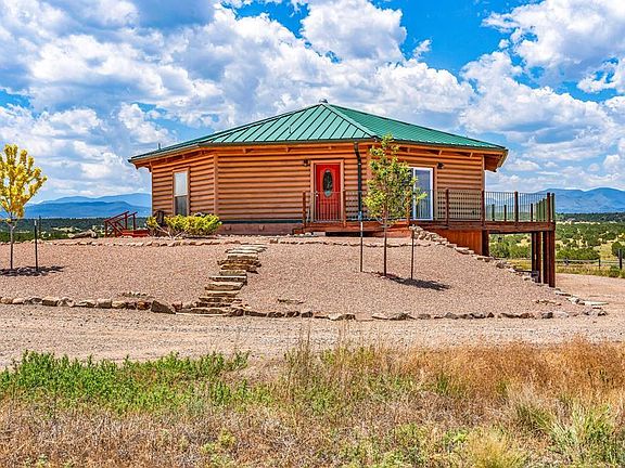 2nd image of 1747 Newton Rd